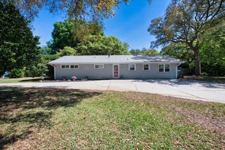300 NW Leah Miller Drive