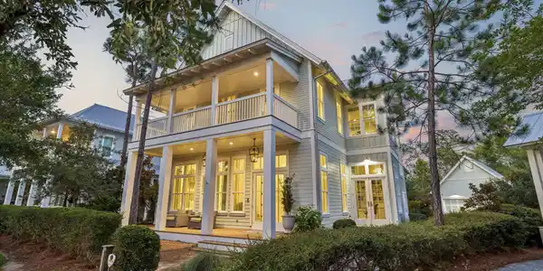 514 E Royal Fern Way
