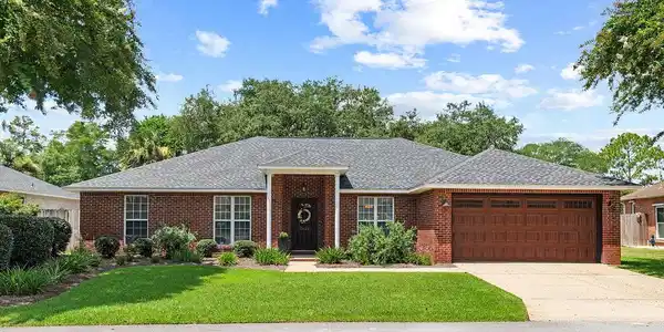 1614 Myrtlewood Lane