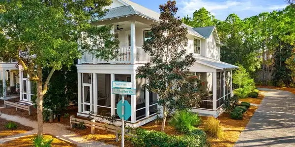 44 E Royal Fern Way