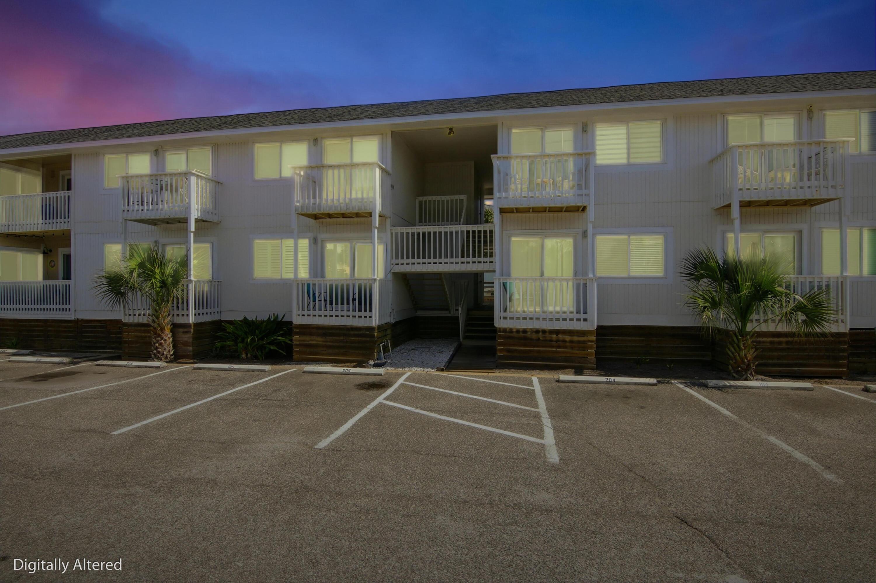 Image 3: 001_F8_445_Gulf_Shore_Dr_208