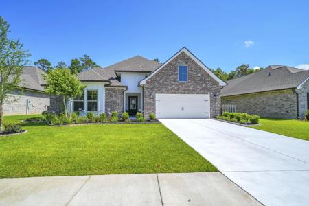77 Constellation Avenue