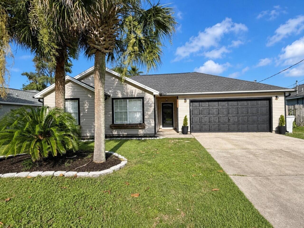 Image 4: 05-exterior_front_of_house_2