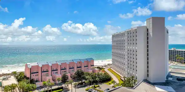 550 Tops L Beach Boulevard