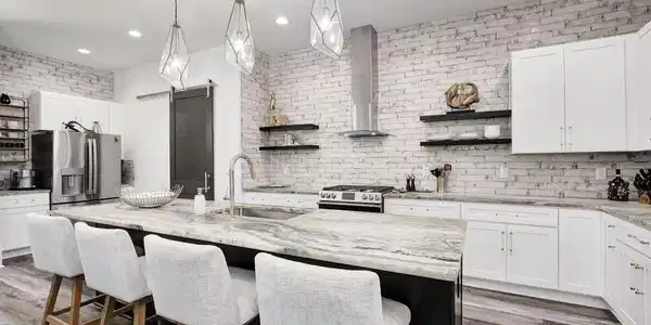 Image 4: 28 WP Kitchen 2
