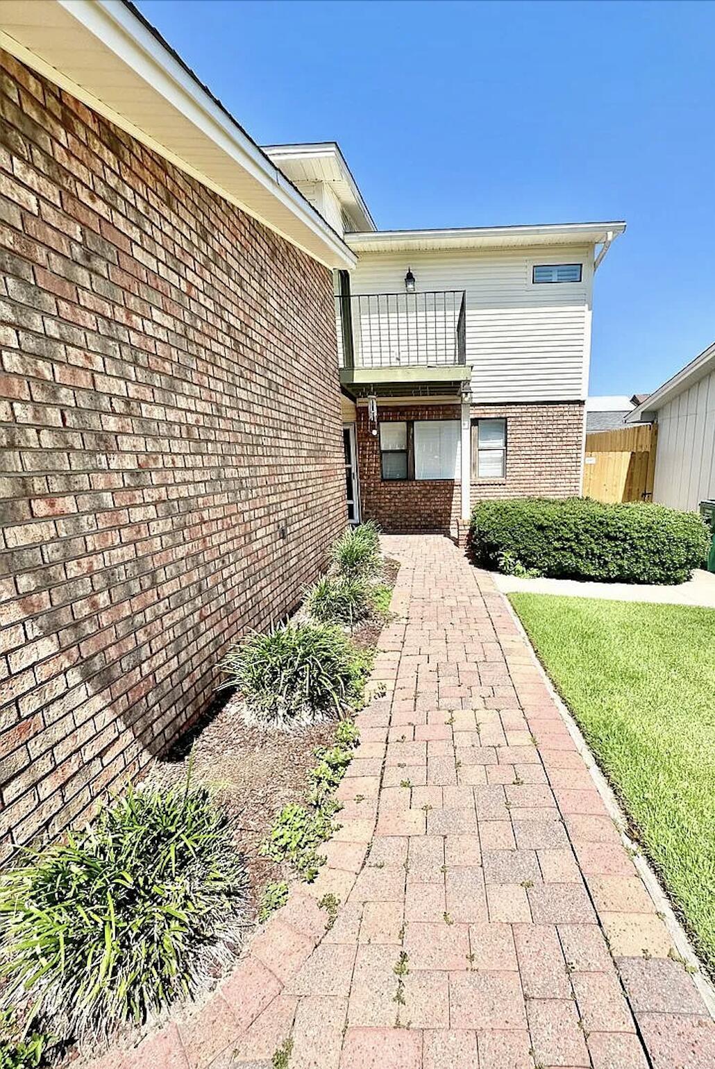 Image 2: Front walk