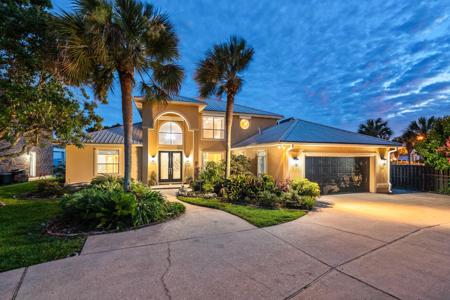 1901 Catamaran Drive