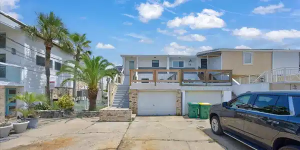 Image 2: 02-415 Gulf Shore Dr-Unit 17-Destin-2