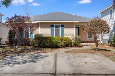 174 S Zander Way