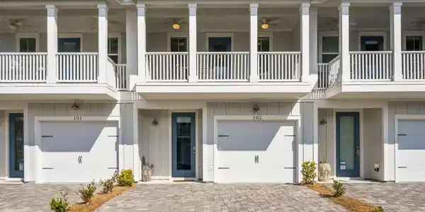 4923 E County Highway 30A