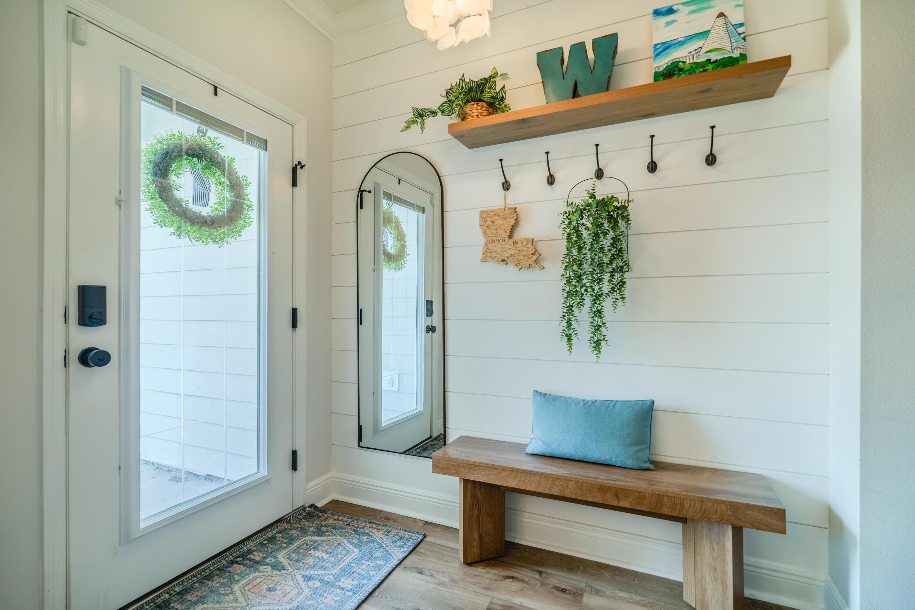 Image 3: entry way