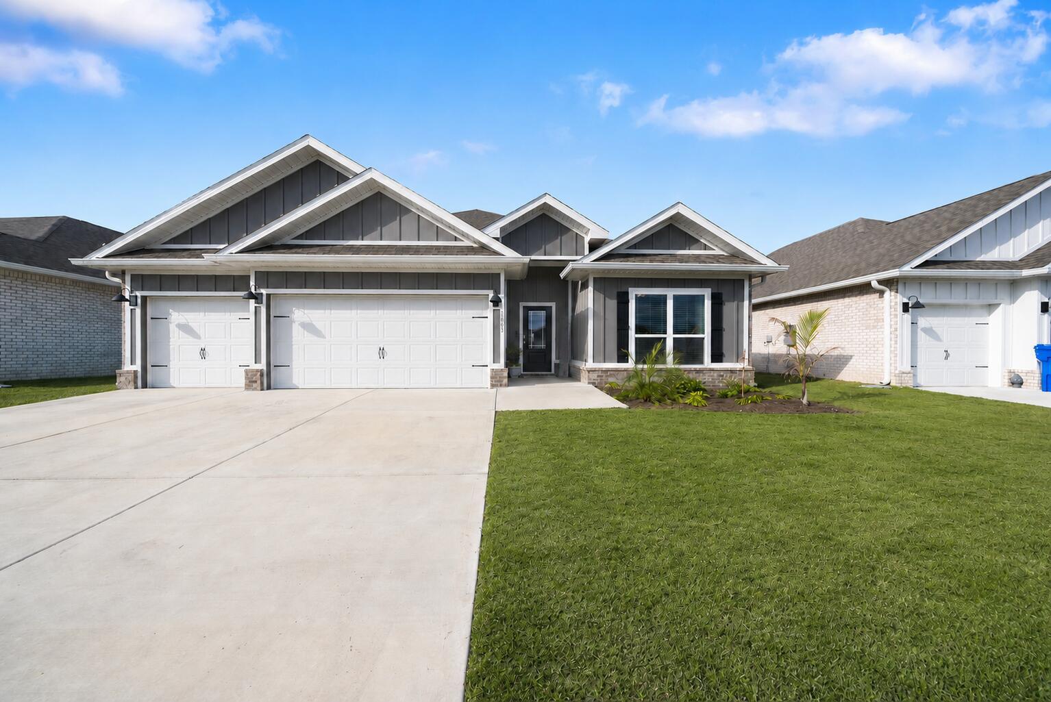 Image 2: *Front of Hous to Use