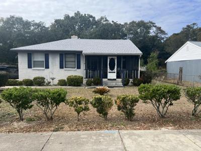 118 SE Carson Drive