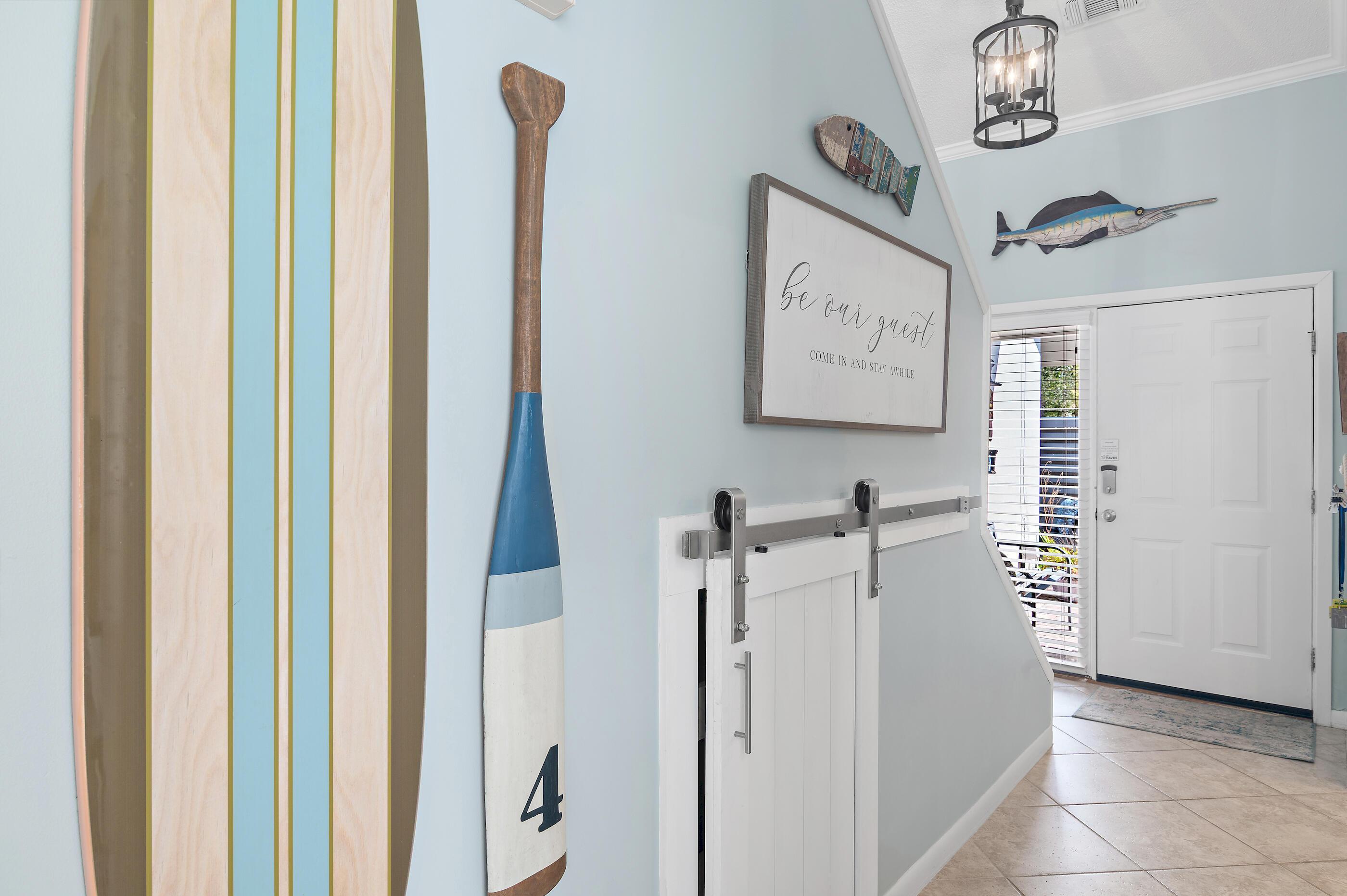 Image 2: Foyer