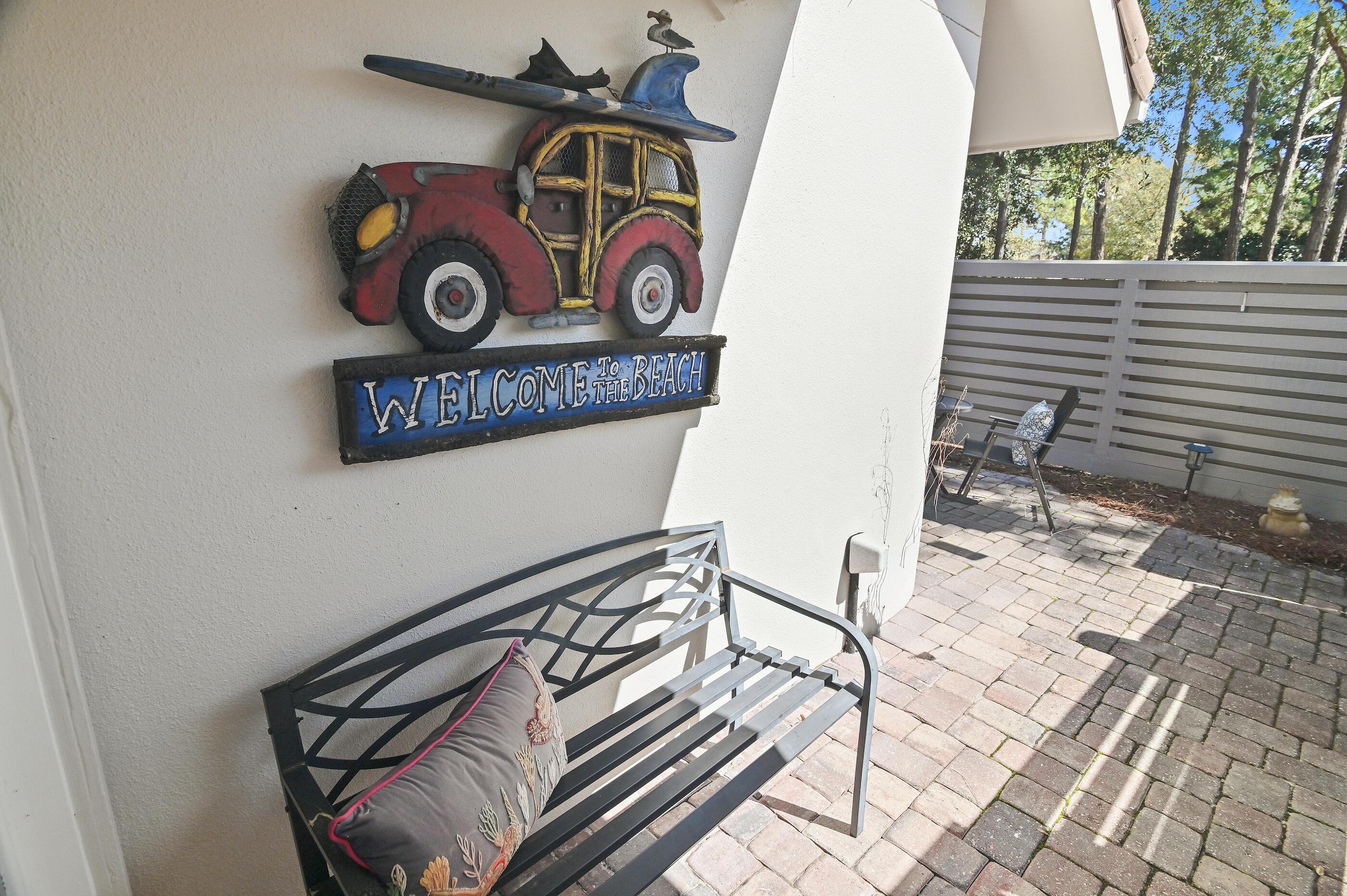 Image 3: Front Entrance
