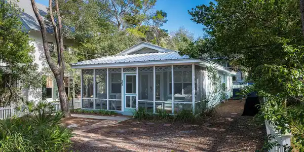 25 Cypress Hill Road