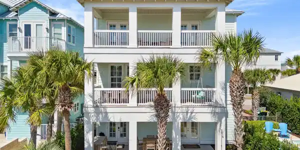 4480 Ocean View Drive