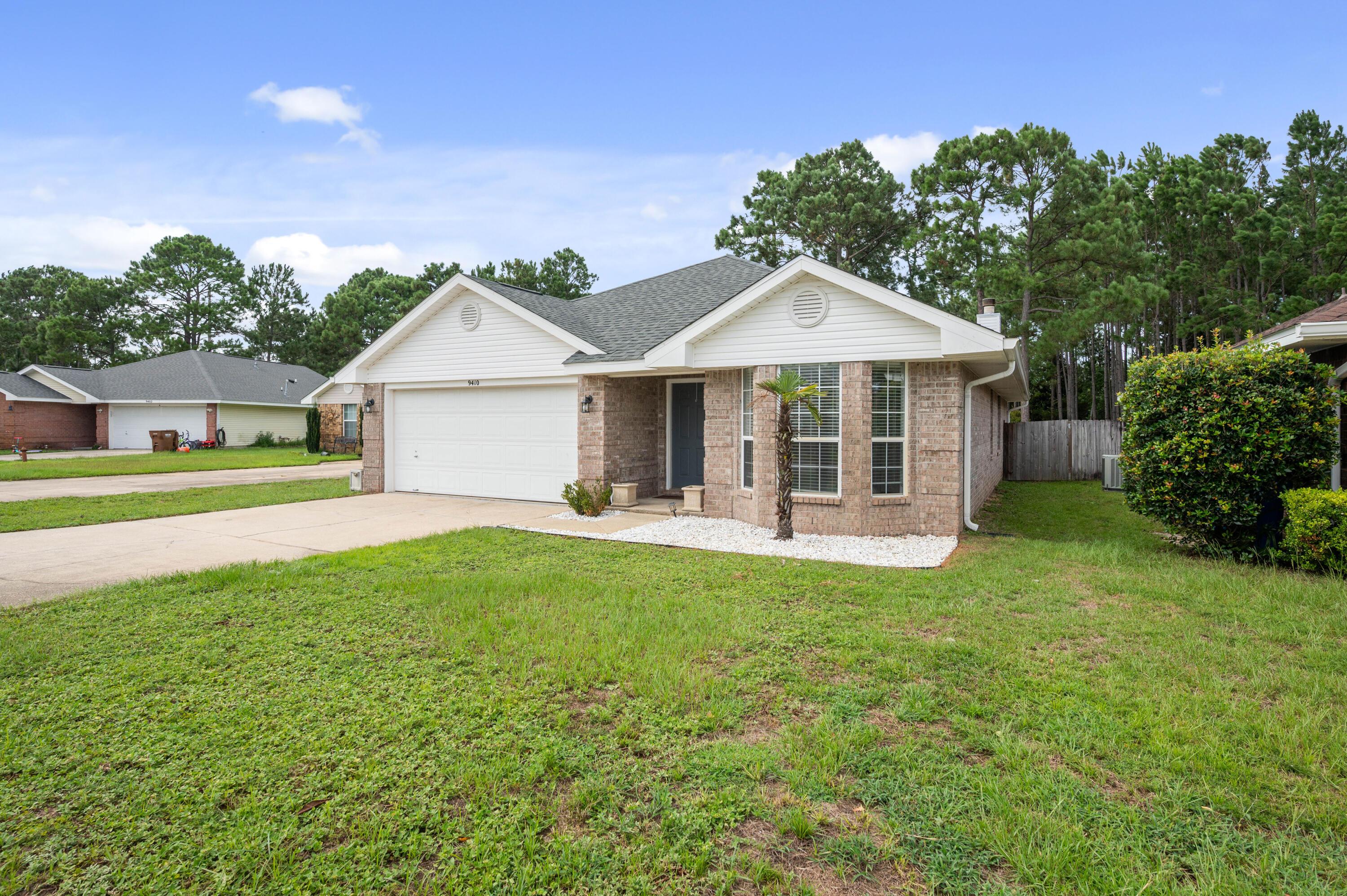 Image 3: 9410PineLilly-4