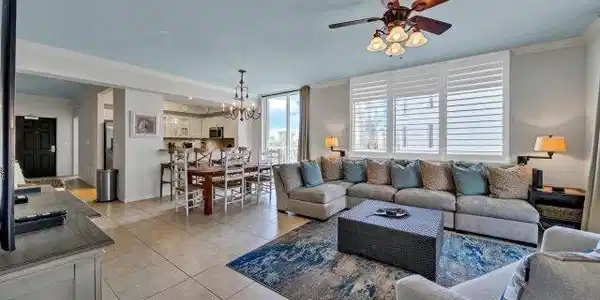 Image 2: Osprey-L-06 Living room 4