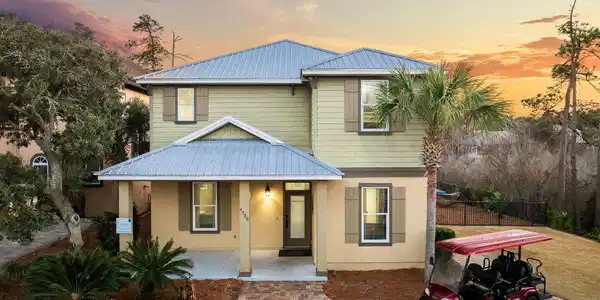 4596 Paradise Isle