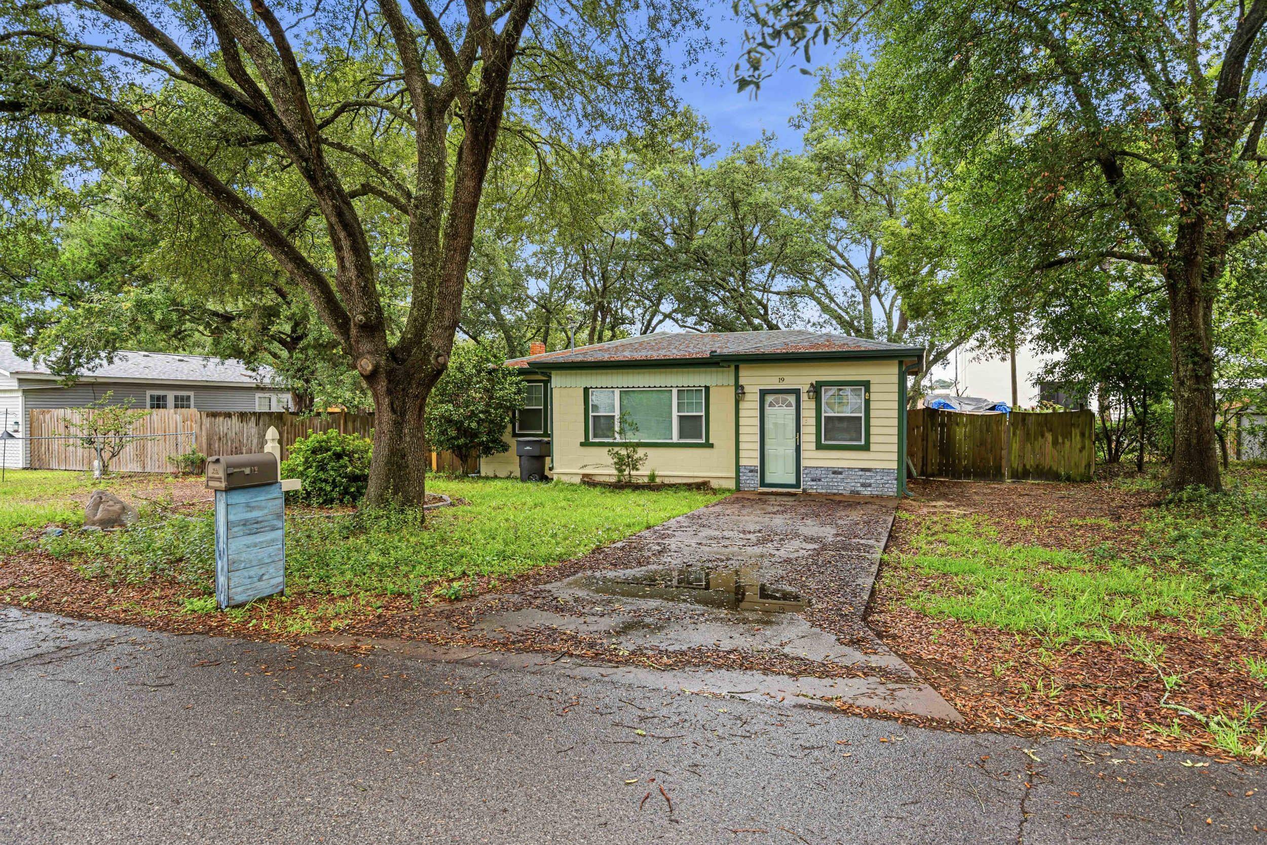 Image 2: Front of Home