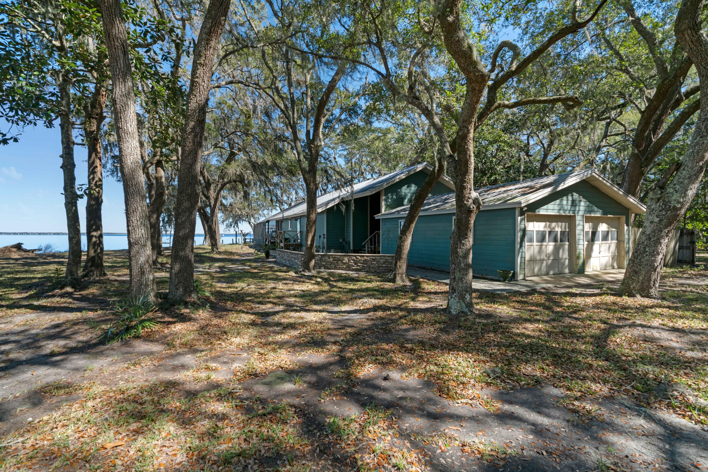 Image 3: Front of House