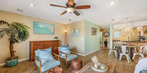 11 Driftwood Road