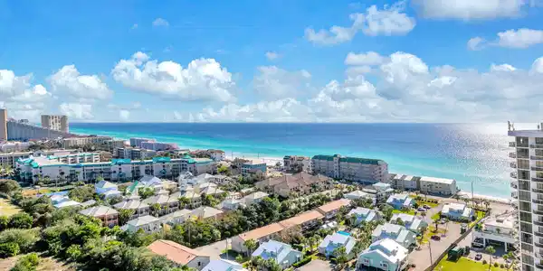 Image 2: 112 Seascape Dr 1801