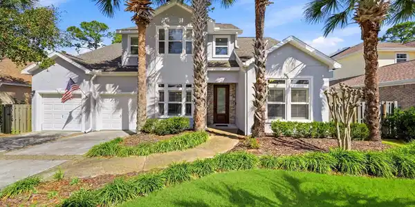 2527 Pelican Bay Drive