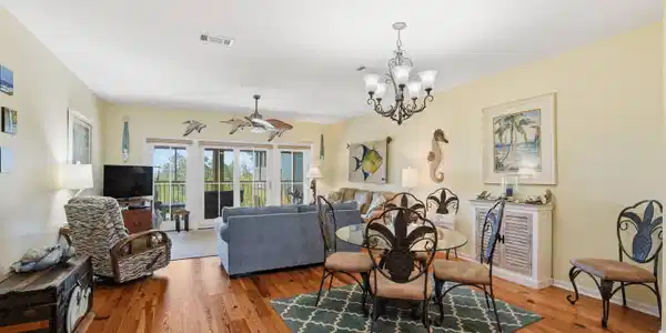 Image 4: Beautiful Floors