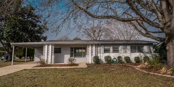 200 S Lorraine Drive