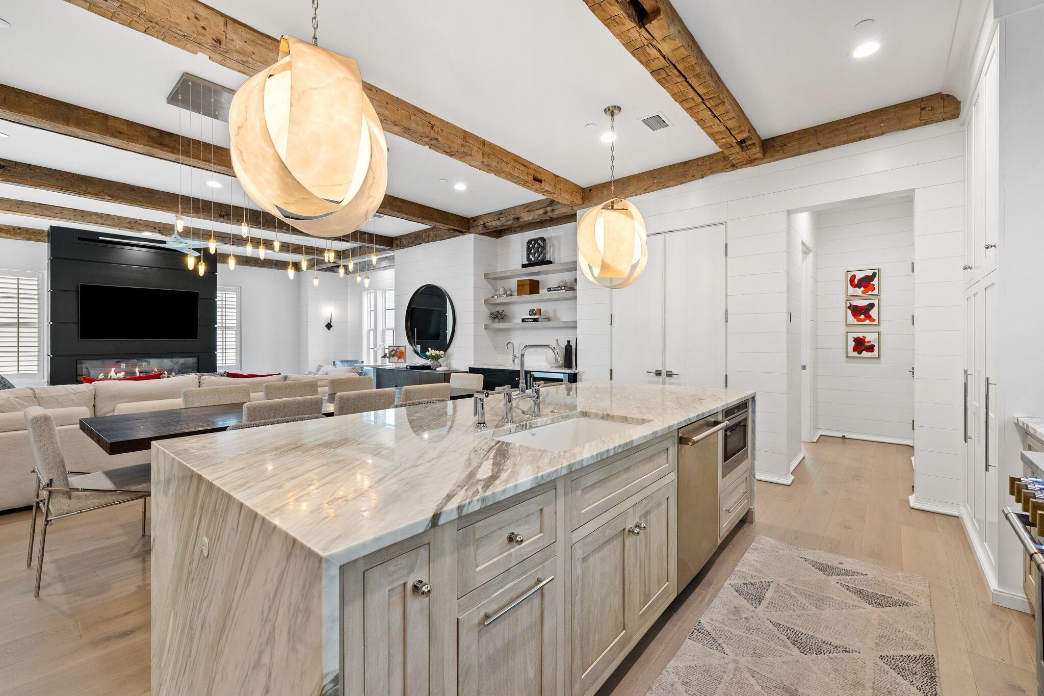 Image 4: Array_41DogwoodSt-75