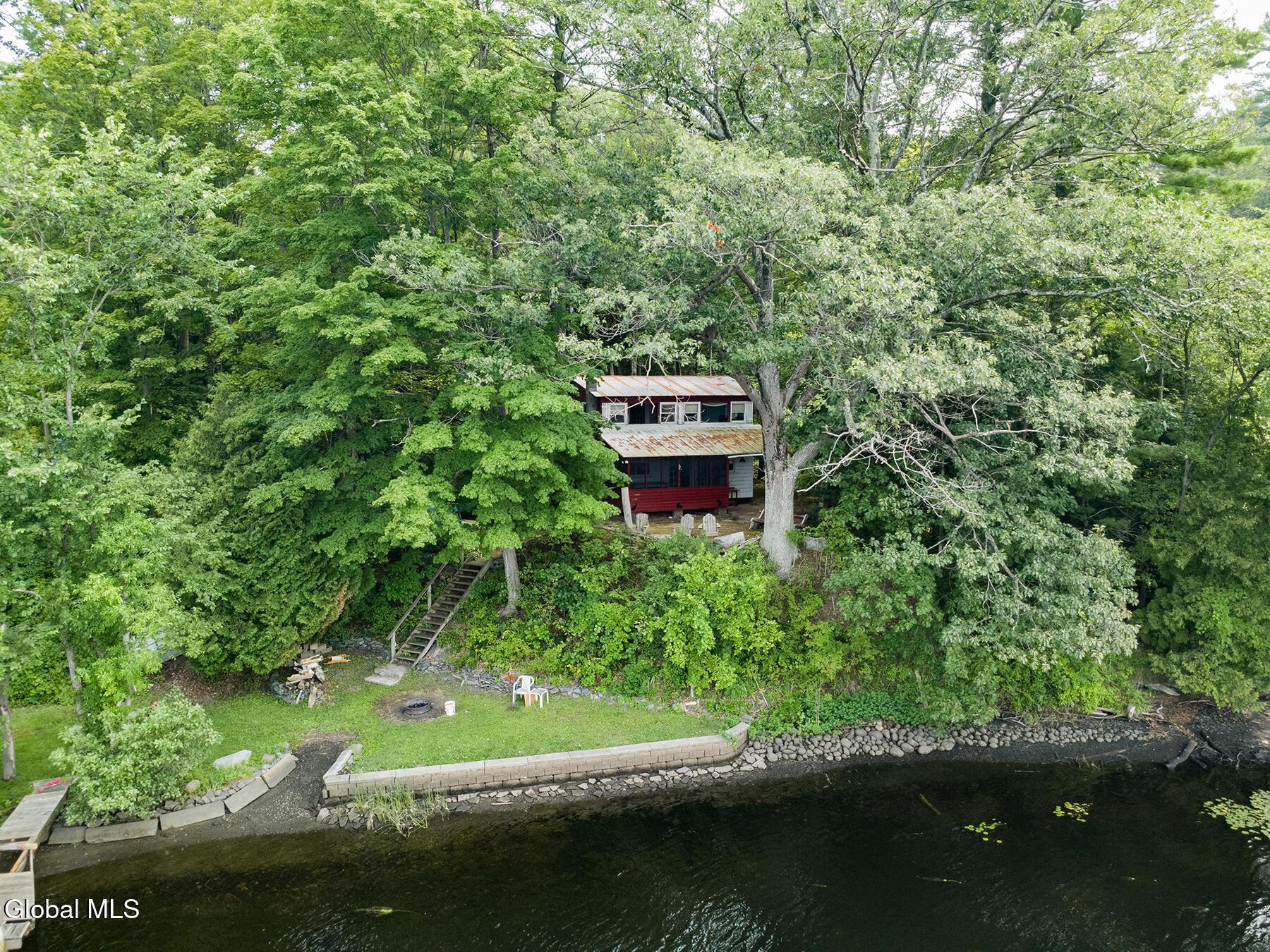 Image 1: 29 Jackson Rd - South Glens Falls - 21