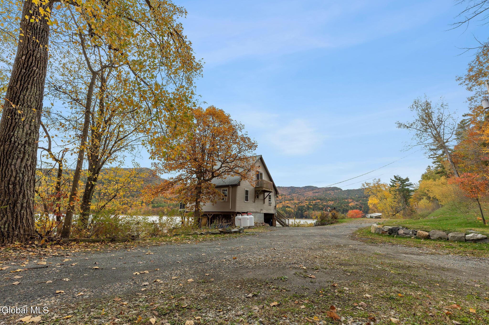 Image 4: 41RattlesnakeEXTERIOR(2)