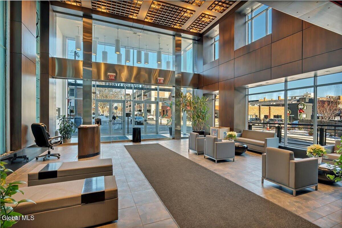 Image 3: 3) 66099-693da4624c402