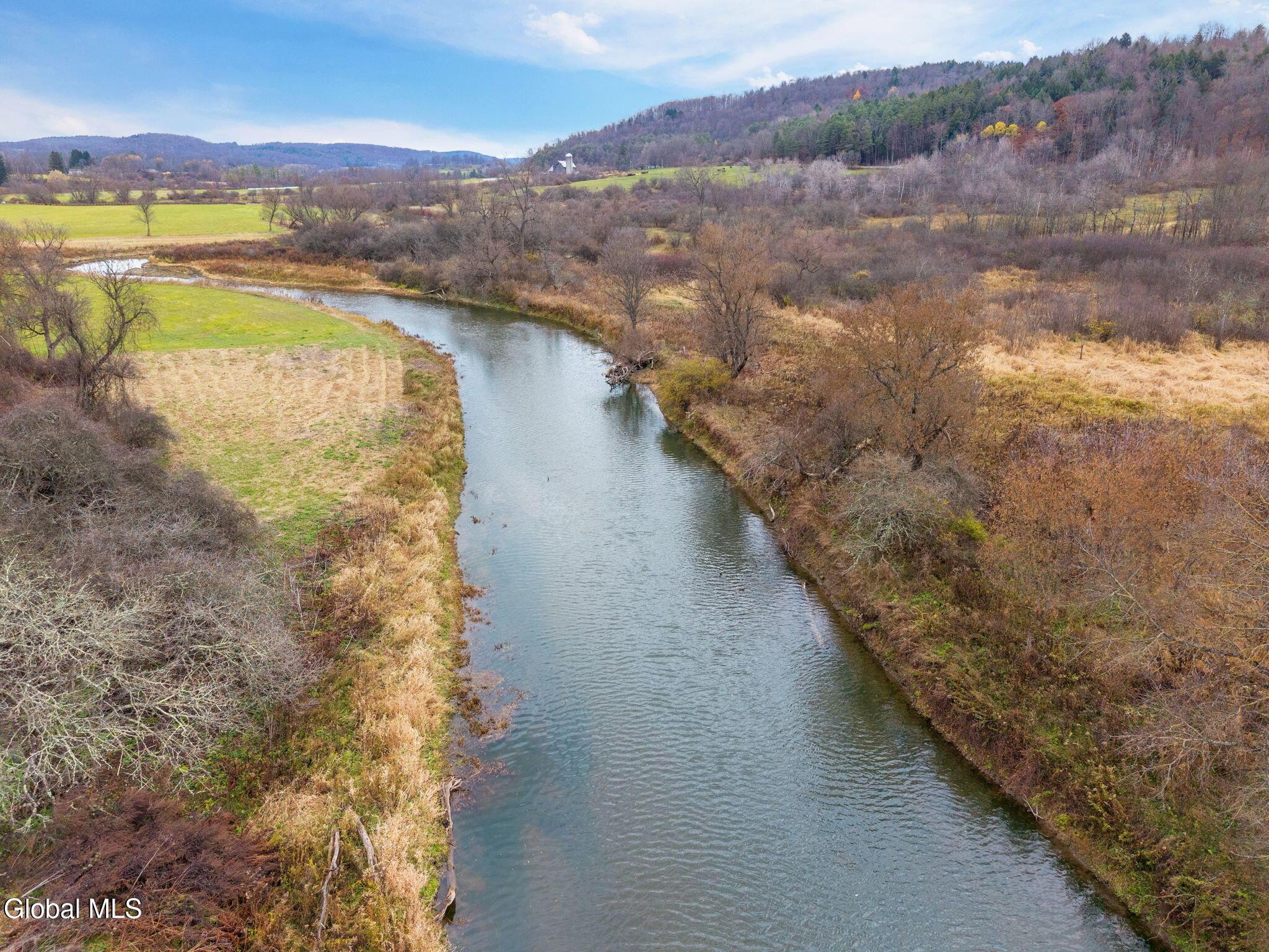 Image 2: 74-4969CountyHwy18_74