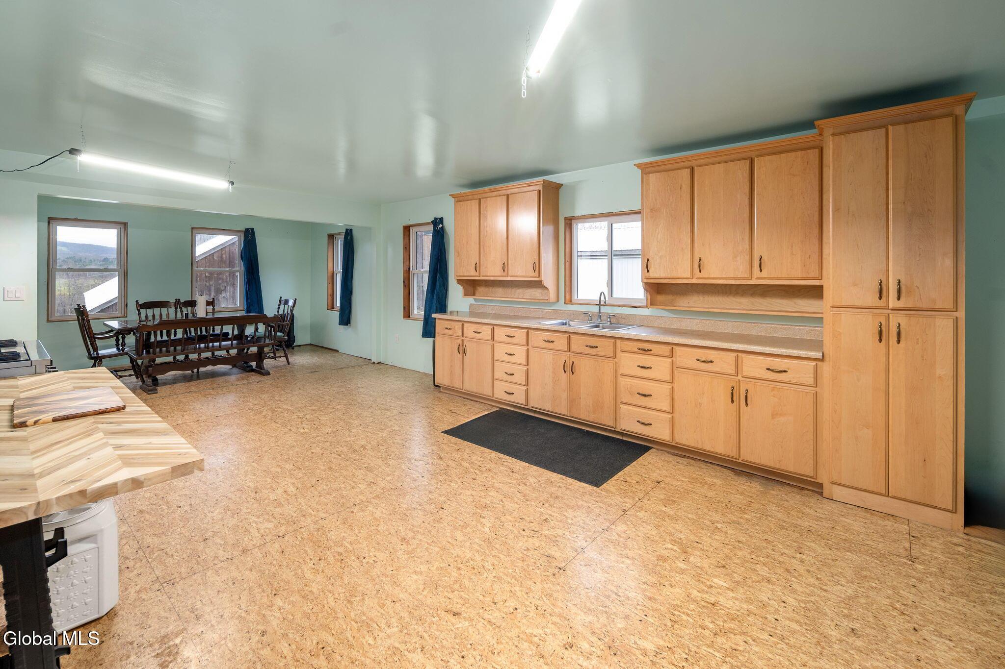 Image 3: 16-4969CountyHwy18_16