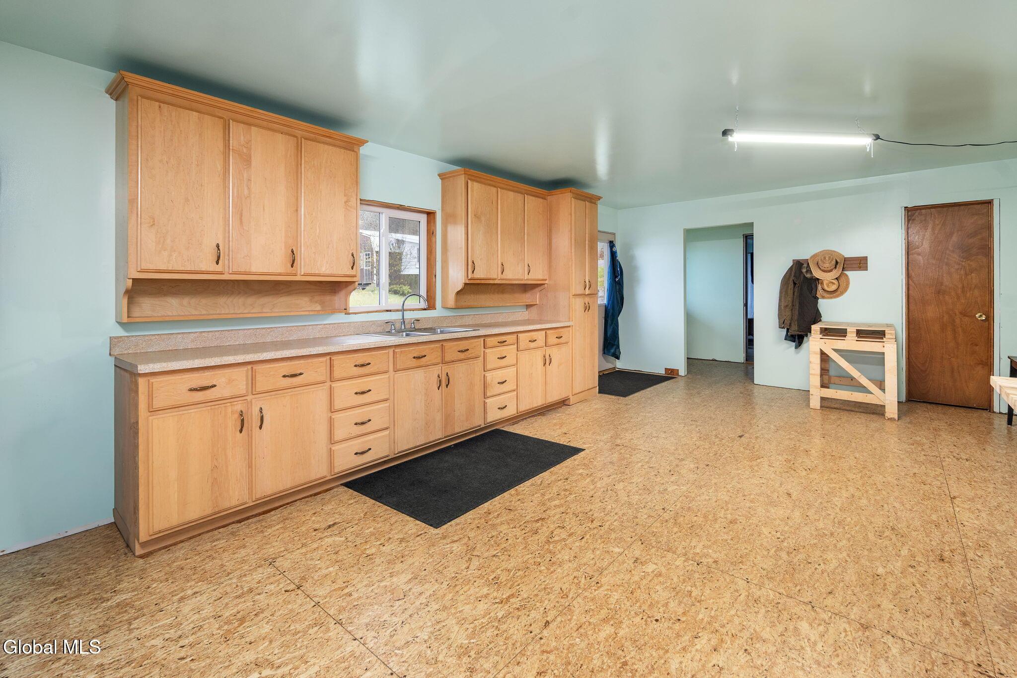 Image 4: 13-4969CountyHwy18_13