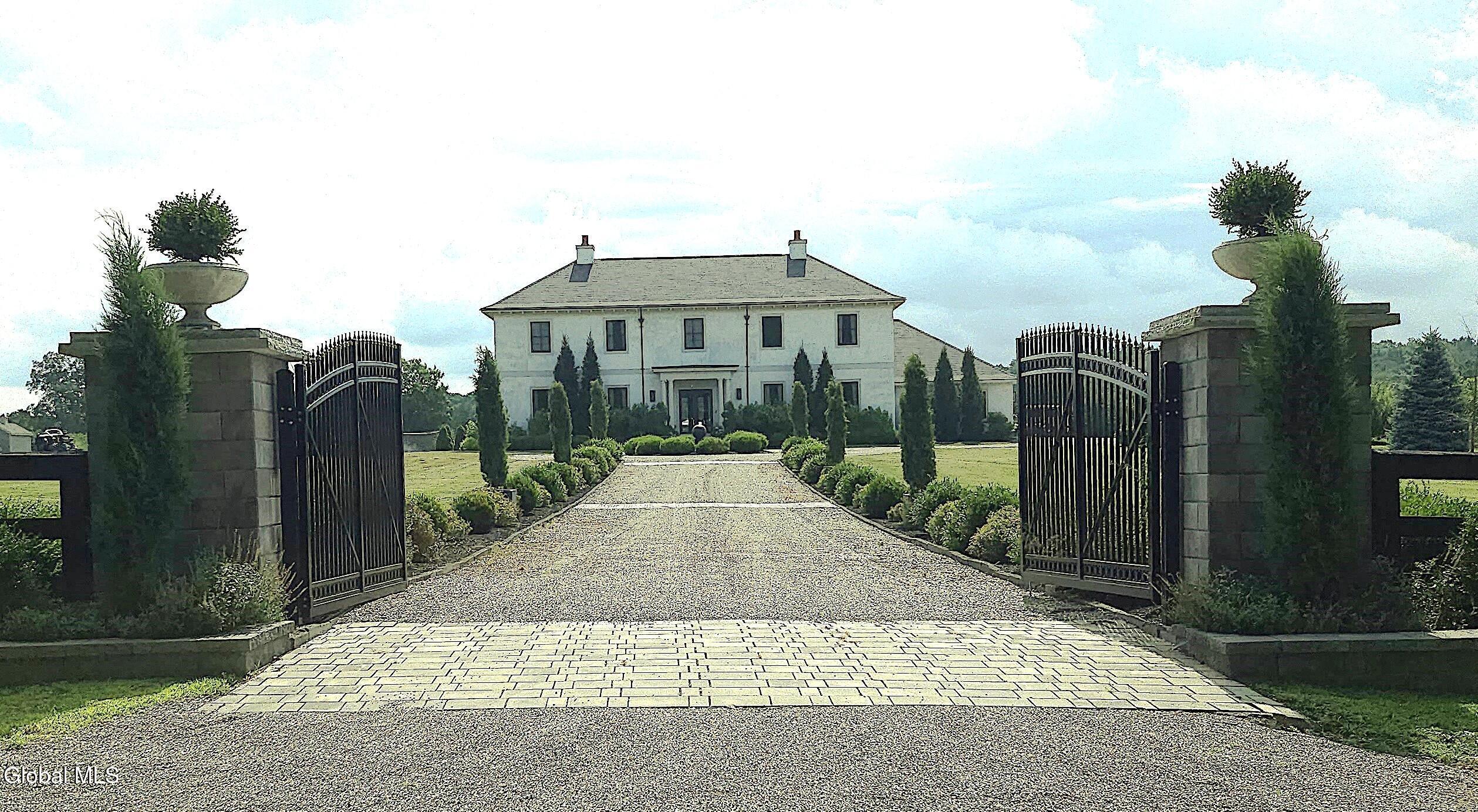 Image 2: 1233136306659368112