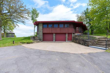 6563 Mariaville Road