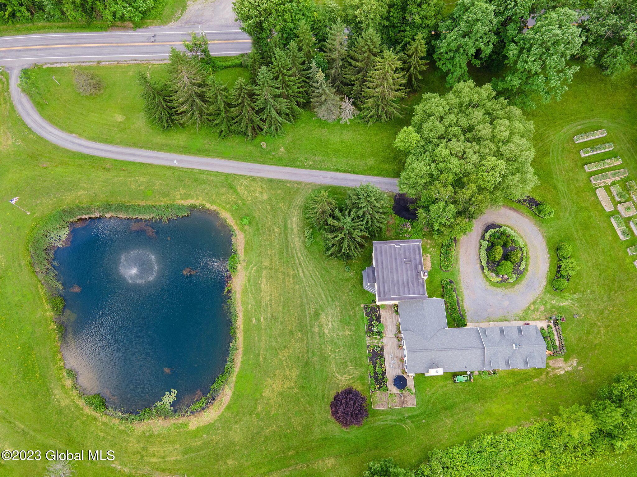 Image 4: 3-web-or-mls-6510NY10_03