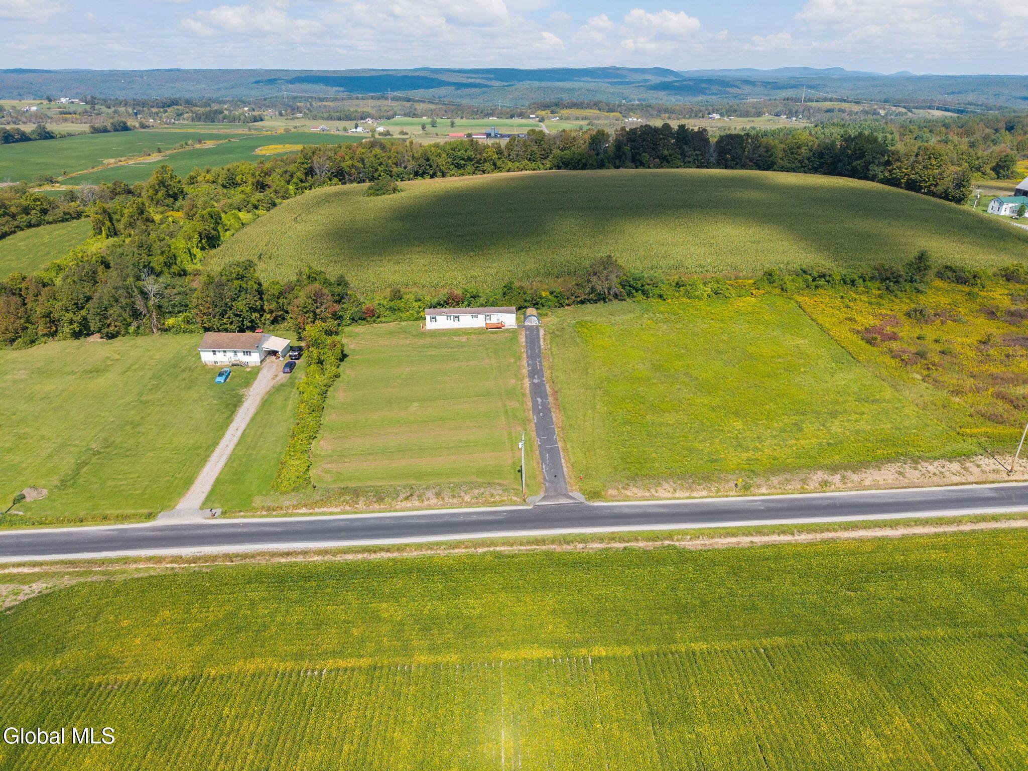 Image 4: 2-441HGrayRd_02