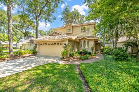 35 Bay Tree Court