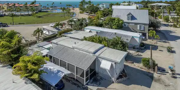Image 4: 135 Airstream Ln_1oakstudiosdrone-12