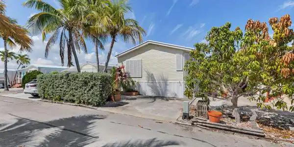 55 Boca Chica Road
