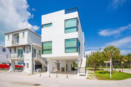 94825 Overseas Highway