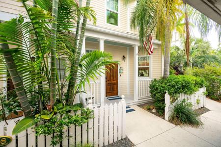 106 Admirals Lane