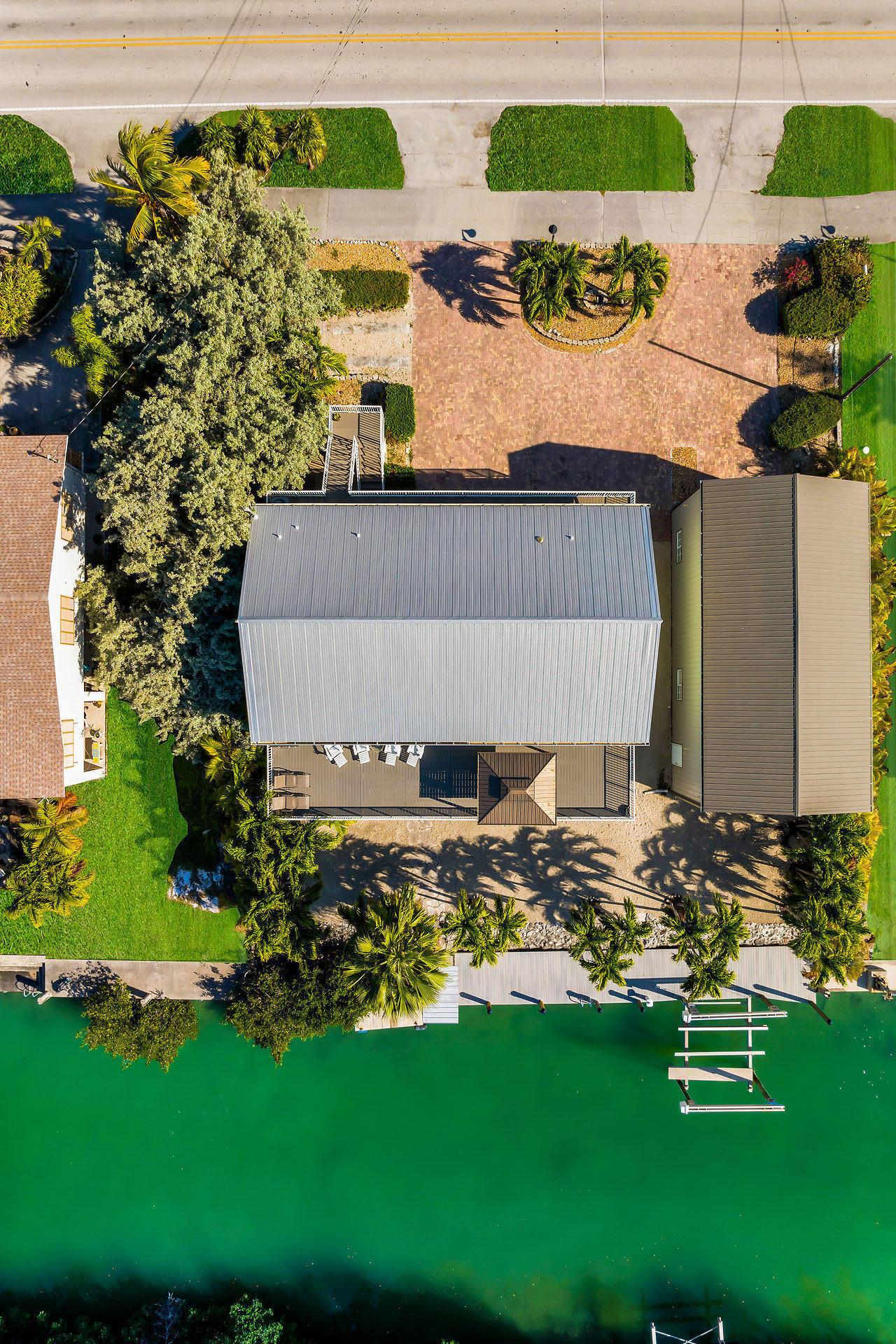 Image 4: Overhead view of property