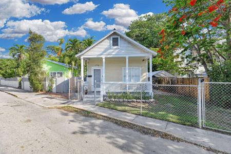 729 Windsor Lane