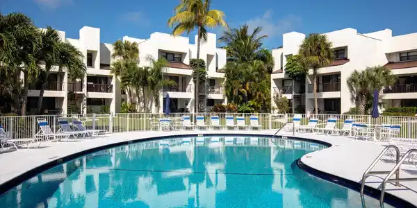 601 W OCEAN Drive
